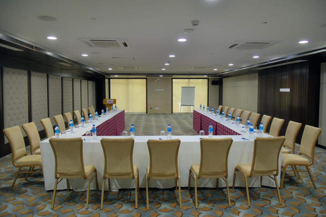 Bravia Hotel Niamey Kültér fotó